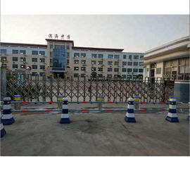 Anti Collision Automatic Hydraulic Road Blocker , Electric Retractable Rising Bollards