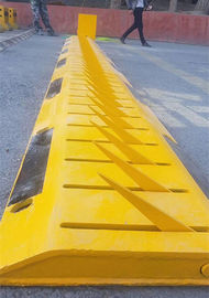 Automatic Electric Tyre Killer Remote Control 220V With Spike Traffic Barrier