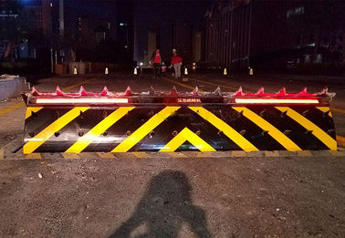 Terrorist Proof Hydraulic Road Blocker 304 Stainless Steel High Machining Precision
