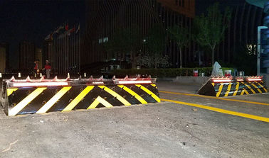 Electric Hydraulic Rising Road Blocker Anti - Terrorist Shallow Mounted Low Noise